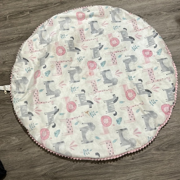 Source Unknown Bedding Round Baby Blanket Poshmark